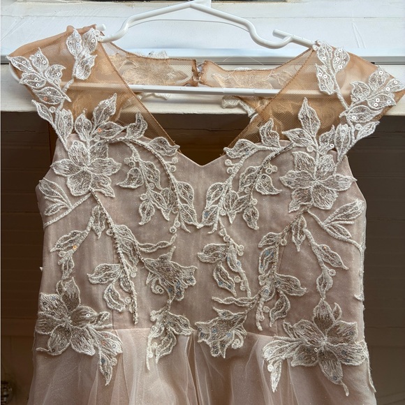 David's Bridal Cream Lace Formal Kids Dress size 6 - Picture 2 of 6